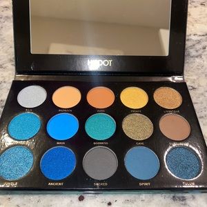 Hipdot 15 pan Cenote eyeshadow palette